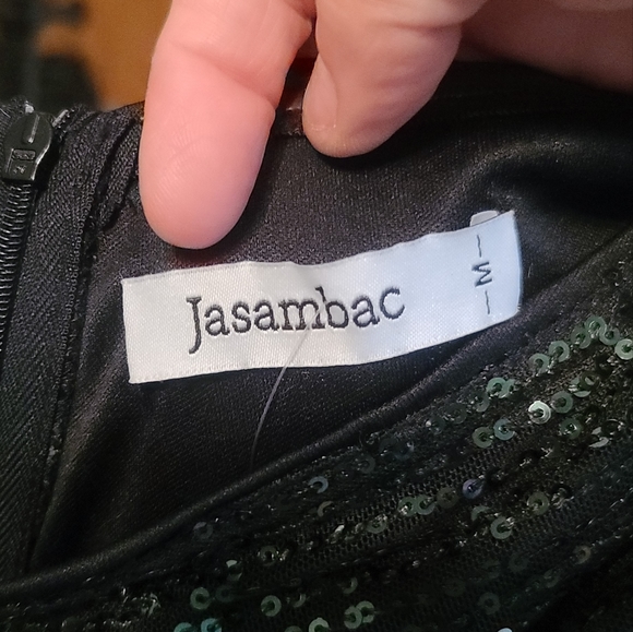 Fancy Black/Green Dress - Picture 7 of 7